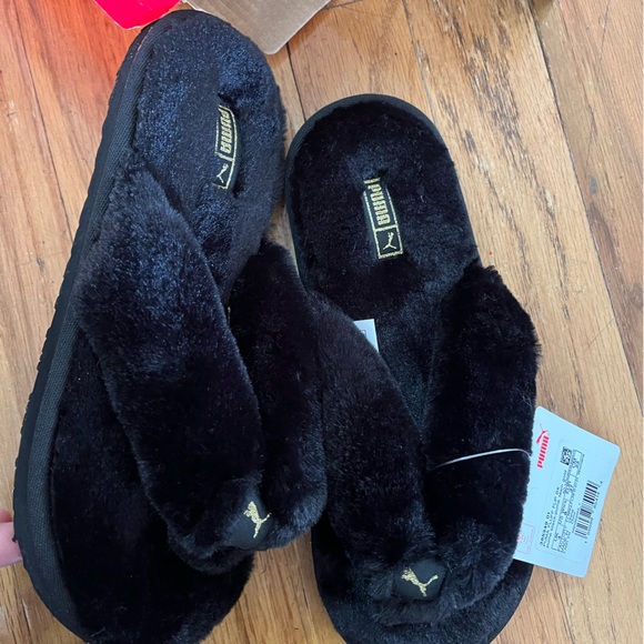Puma slides - Picture 3 of 4